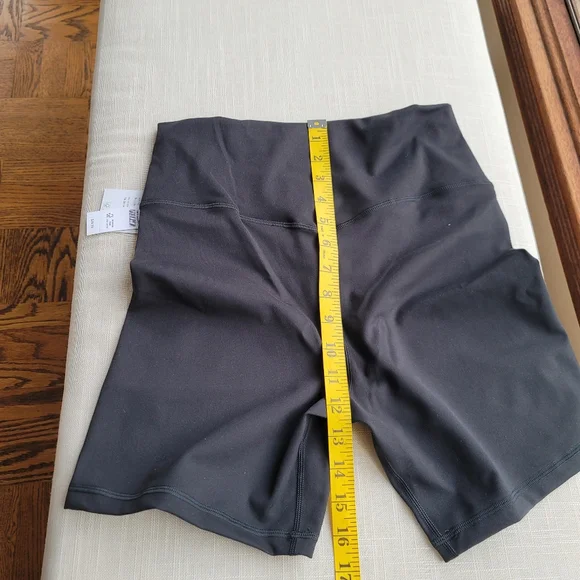 New! J.Crew Sz M Medium CloudStretch High-rise Bike Black Shorts Pocket NWT - Picture 7 of 11